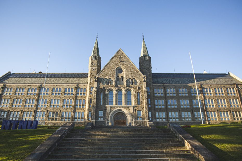 Photo ot the main building where the PhD defence will take place